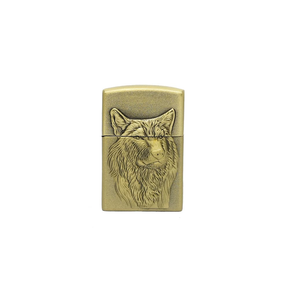 Kabartmalı Kurt Başı Görselli Eskitme Sarı Renkli Gazlı Metal Çakmak 1 Adet Kabartmalı Kurt Başı Görselli Eskitme Sarı Renkli Gazlı Metal Çakmak 1 Adet