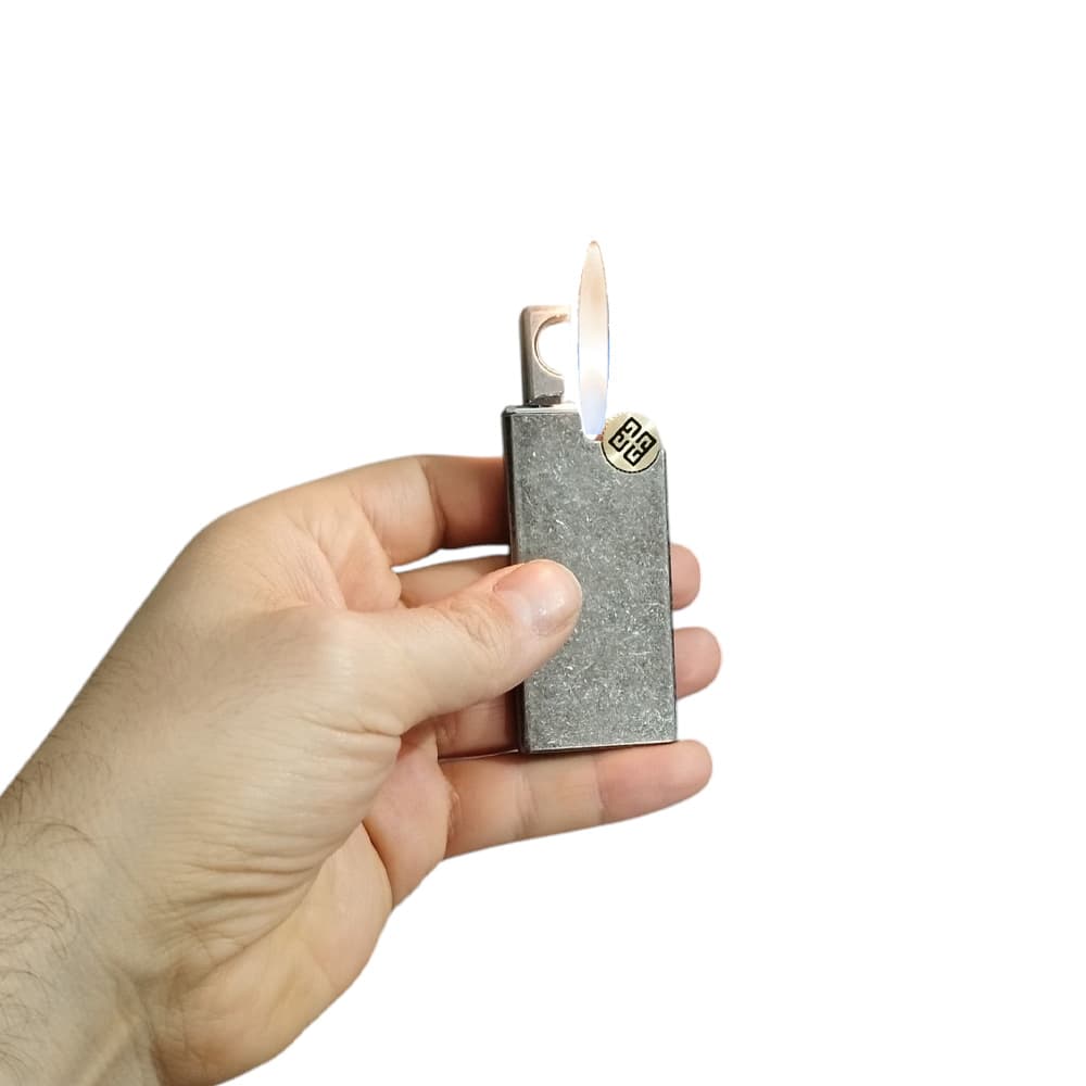 Eskitme Kaplama Desenli Şık Tasarımlı Metal Gazlı Çakmak 1 Adet