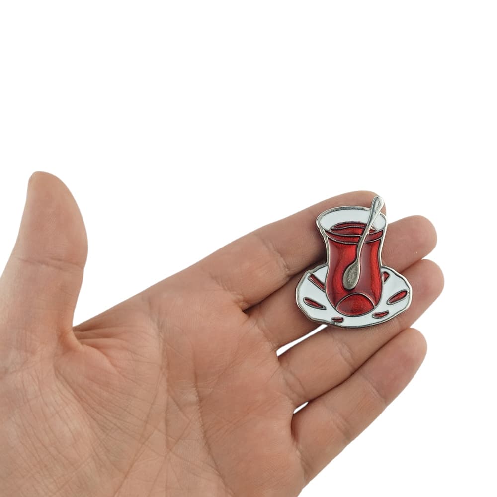 İnce Belli Çay Bardağı Tasarımlı Metal Buzdolabı Magneti 1 Adet İnce Belli Çay Bardağı Tasarımlı Metal Buzdolabı Magneti 1 Adet