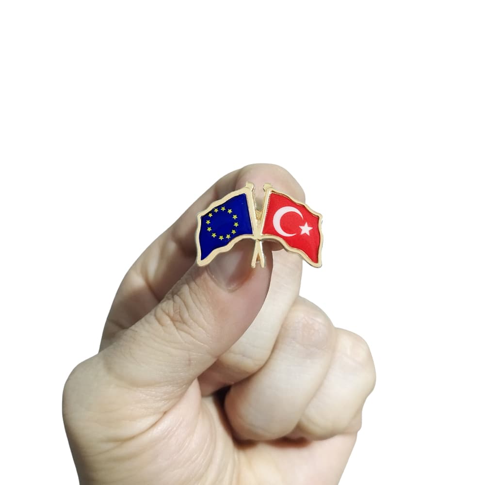 Avrupa Birliği Türkiye Flamalı Bayrak Yaka Rozeti 1 Adet