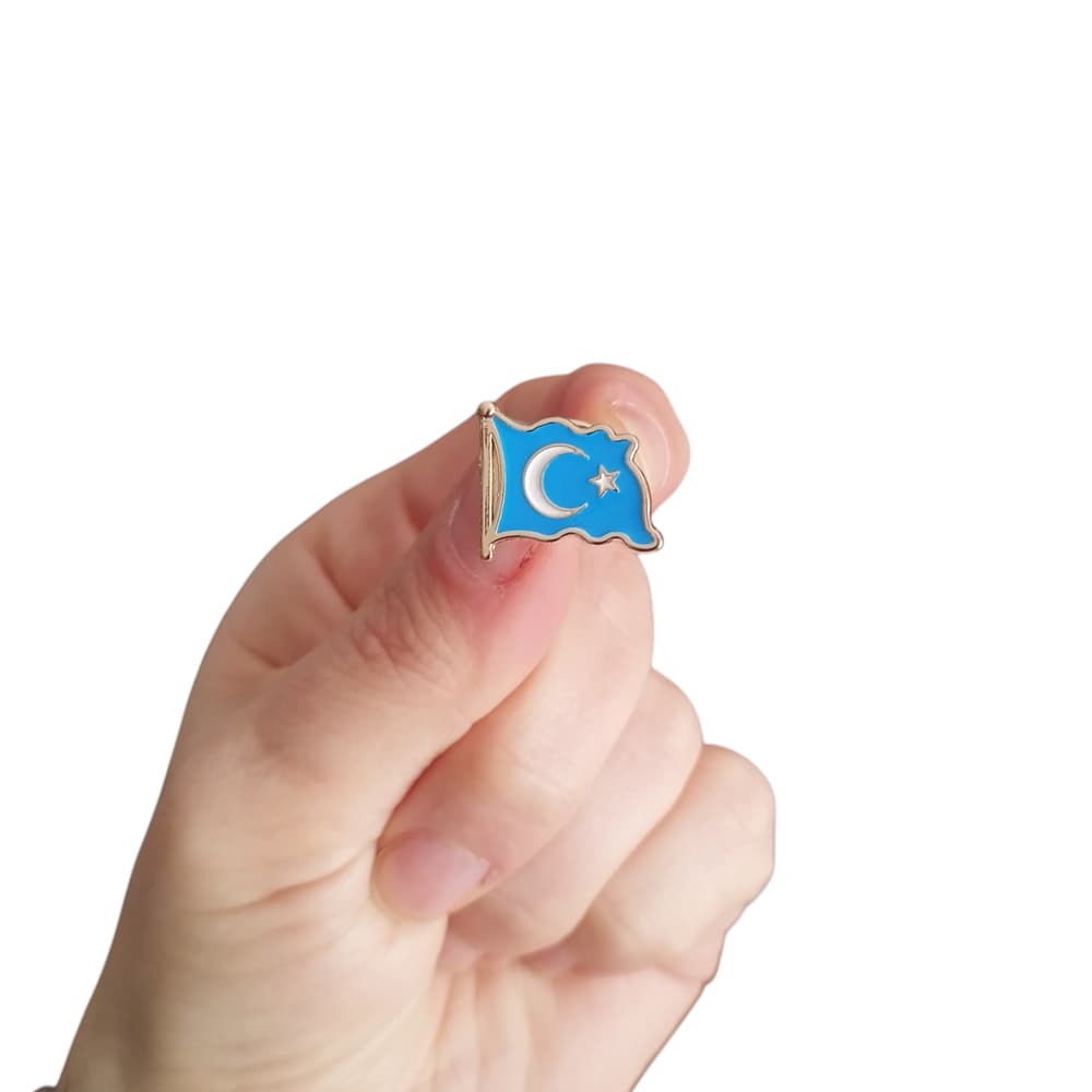 Dalgalı Doğu Türkistan Bayrağı Gold Renk Metal Yaka Rozeti 1 Adet
