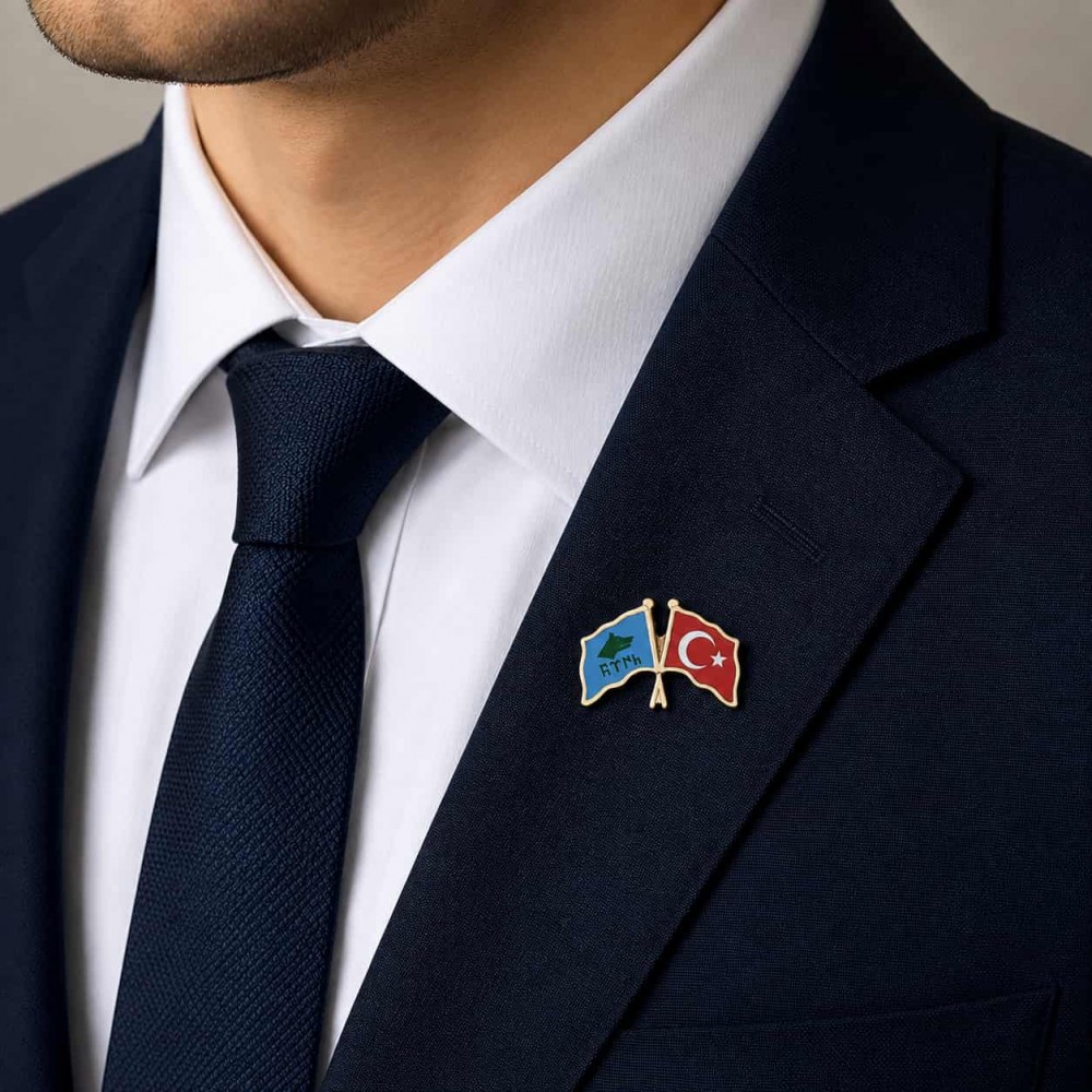Göktürk ve Türk Bayrağı Yaka Rozeti 1 Paket 12li